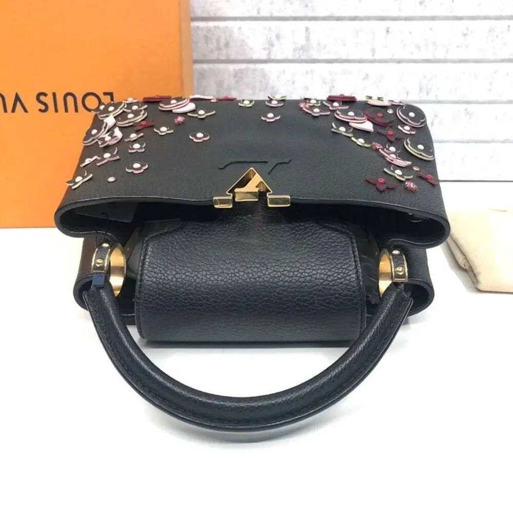 Louis Vuitton Women Pre-Loved Bag Very Good Condition